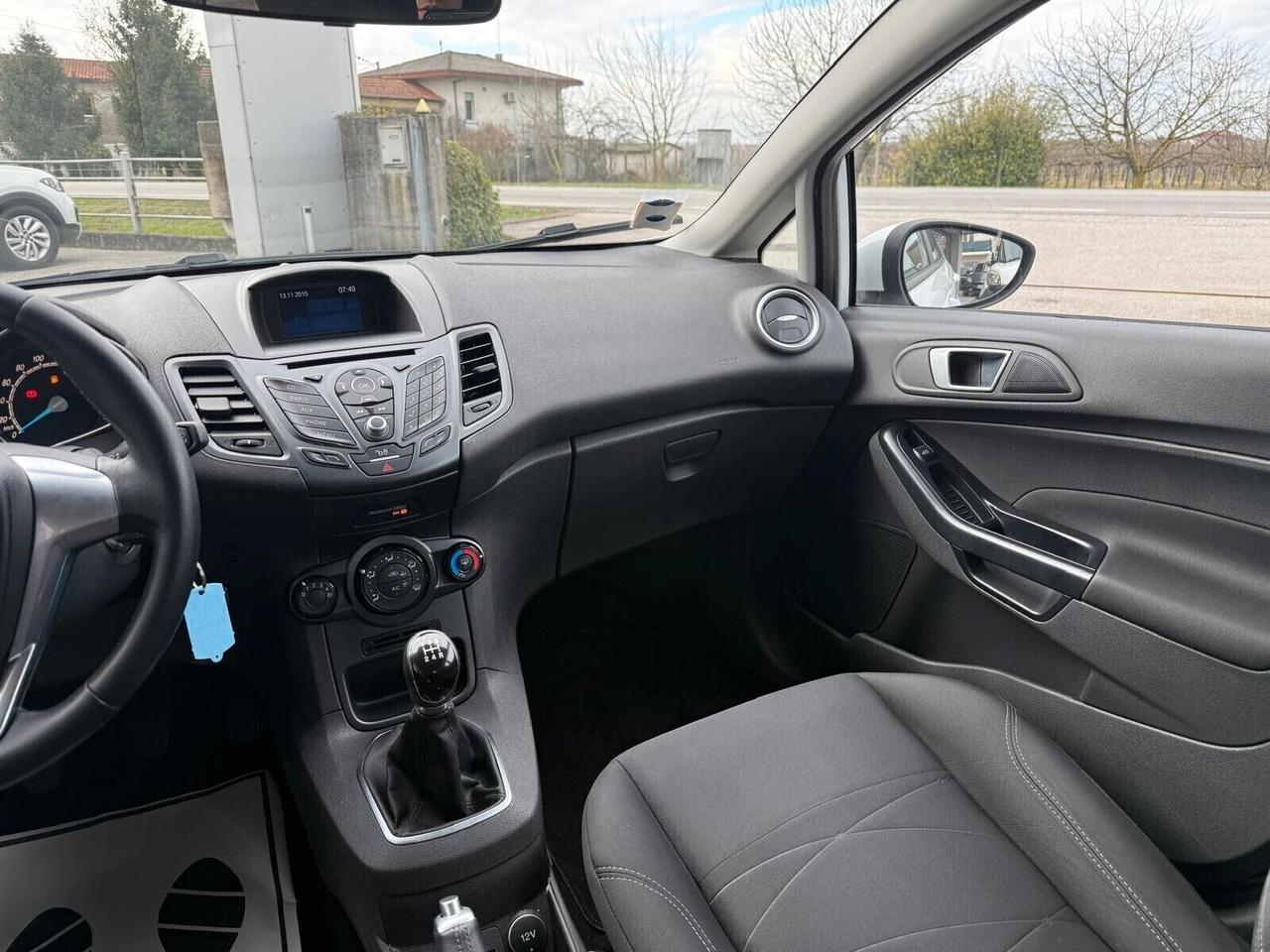 Ford Fiesta 1.2 Benzina Neopatentati