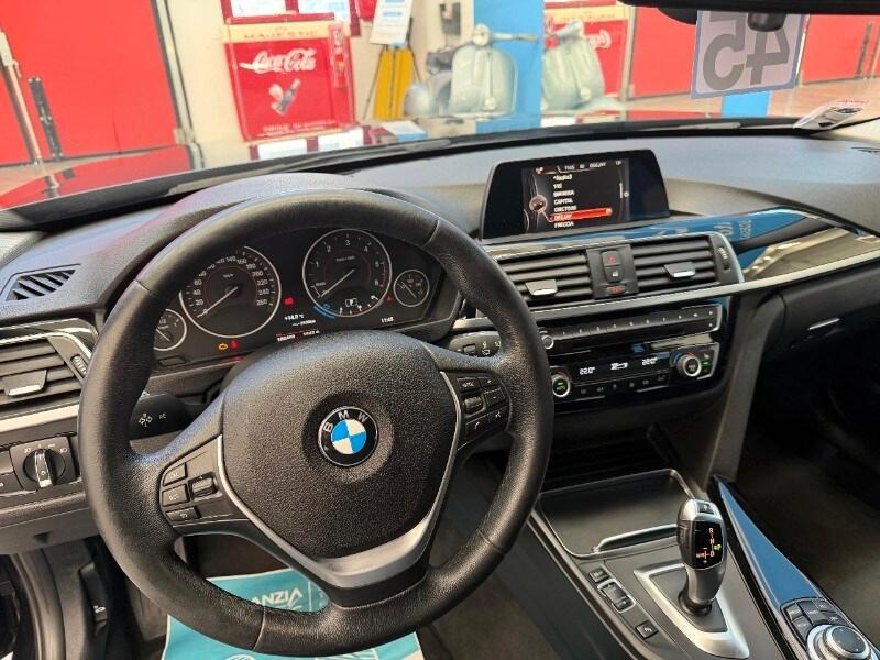 BMW Serie 3 (F30/31) 320d Touring Sport