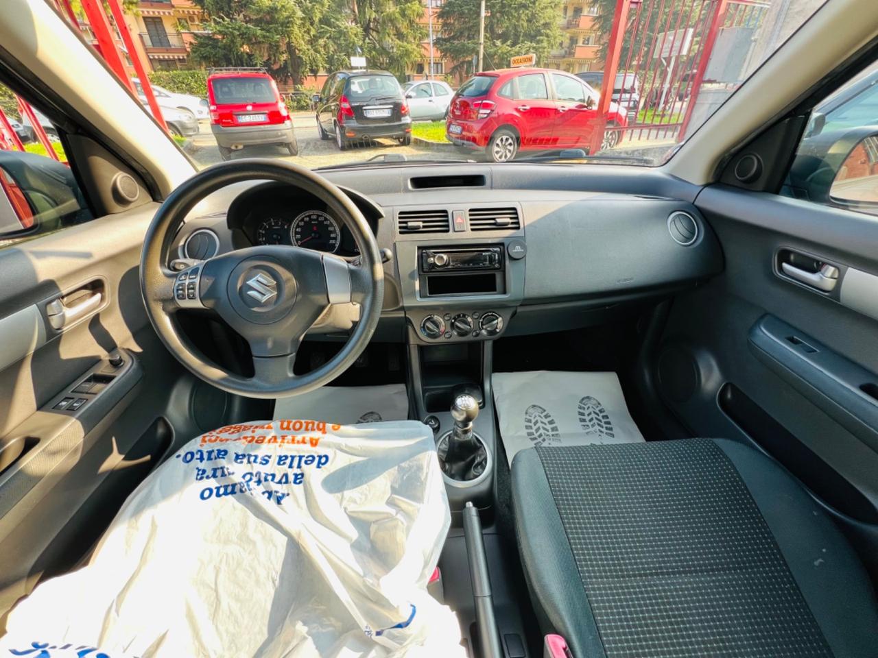 Suzuki Swift CON 12 MESI DI GARANZIA INCLUSI NEL PREZZO