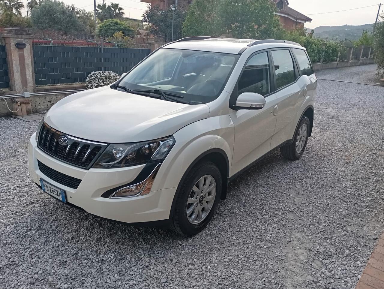 Mahindra XUV500 2.2 16V FWD W8