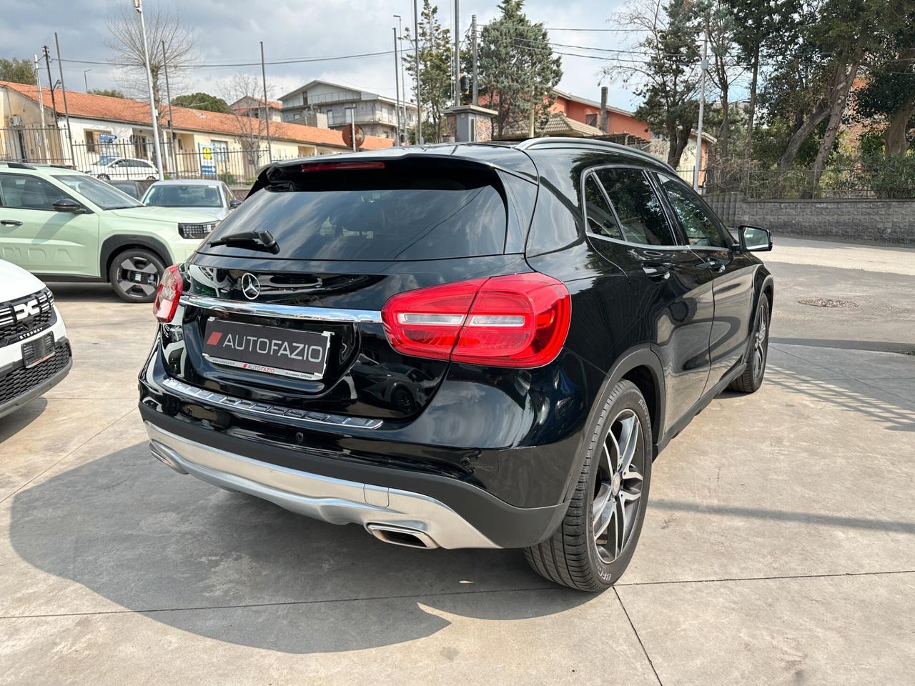 Mercedes-benz GLA 180 200 d Enduro Activity