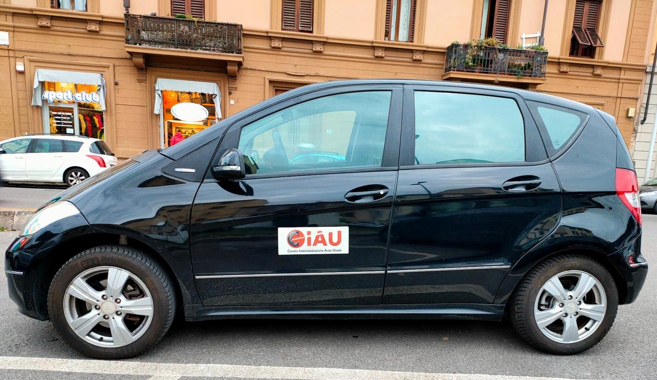 Mercedes-benz A 180 BlueEFFICIENCY Elegance