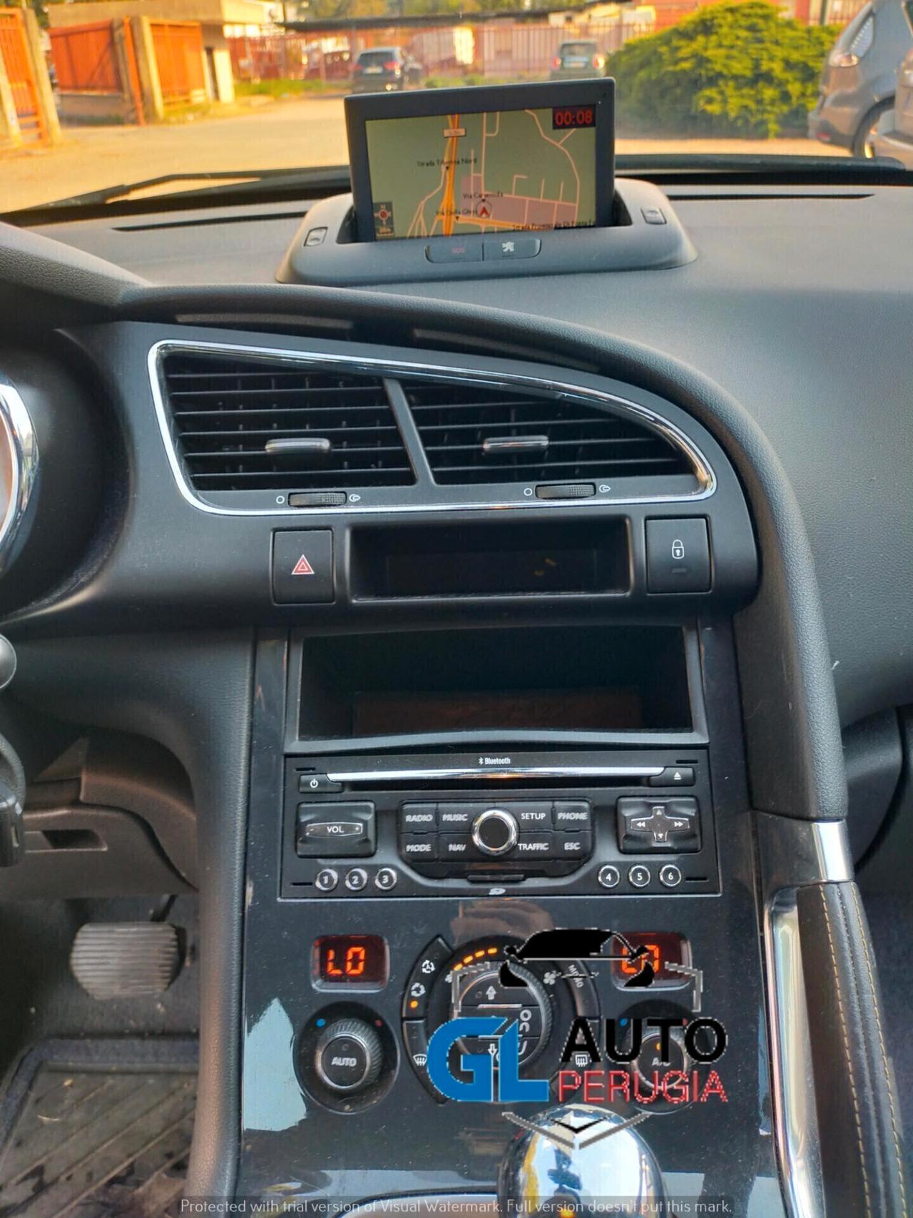 PEUGEOT 3008 1.6 HDI automatica con Grip Control Full opt