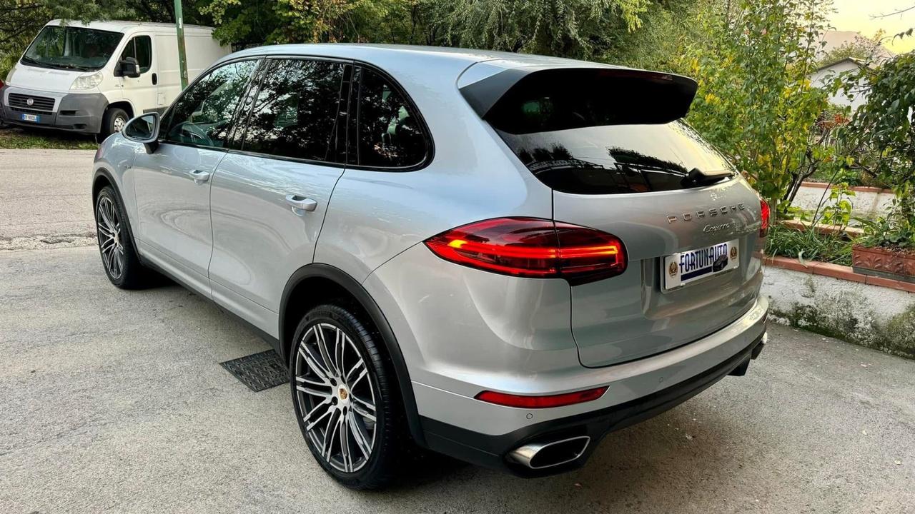 Porsche Cayenne 3.0 Diesel Platinum Edition