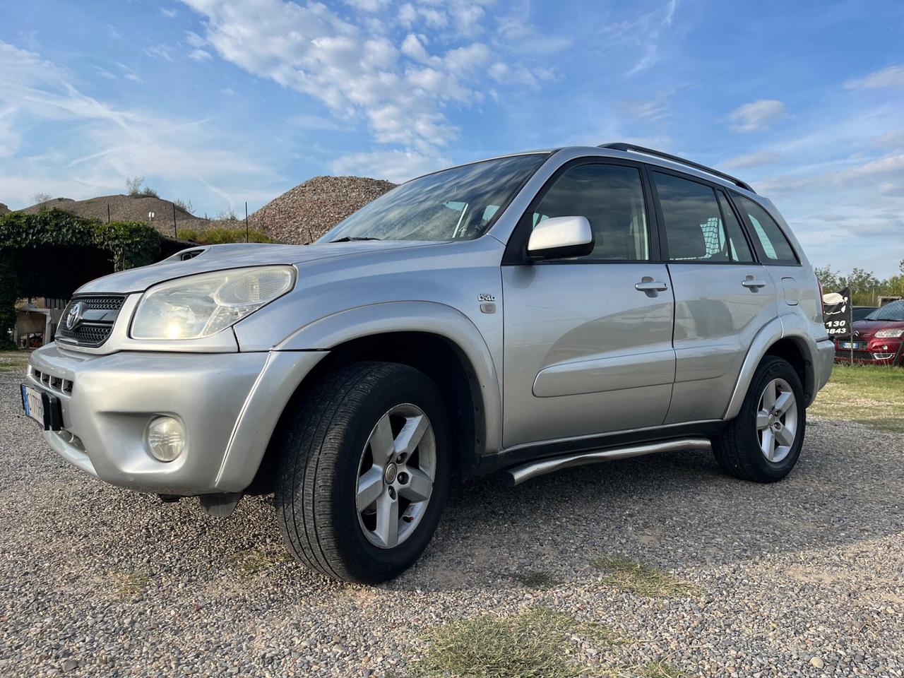 Toyota RAV 4 RAV4 2.0 Tdi D-4D cat 5 porte Sol