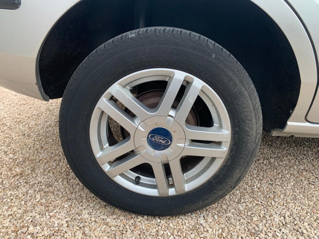 Ford Fusion 1.6 gpl 100 cv testata Ko non marciant