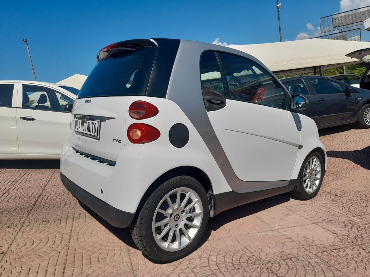 Smart ForTwo 1000 62 kW coup&eacute; passion