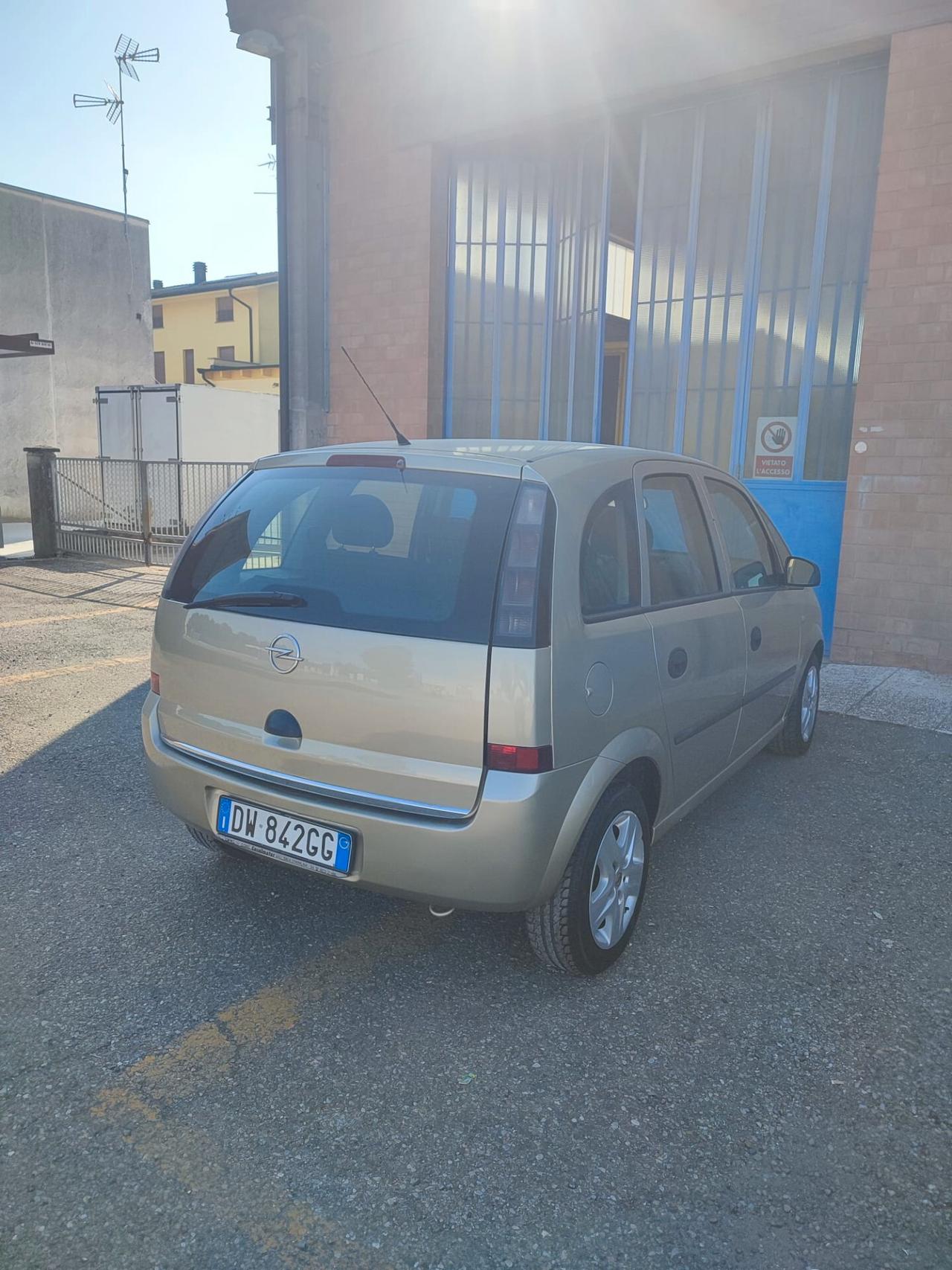 Opel Meriva 1.4 16V Cosmo GPL