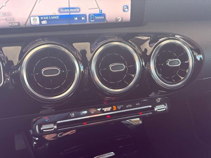 Mercedes-Benz Classe A A 180 Progressive Advanced
