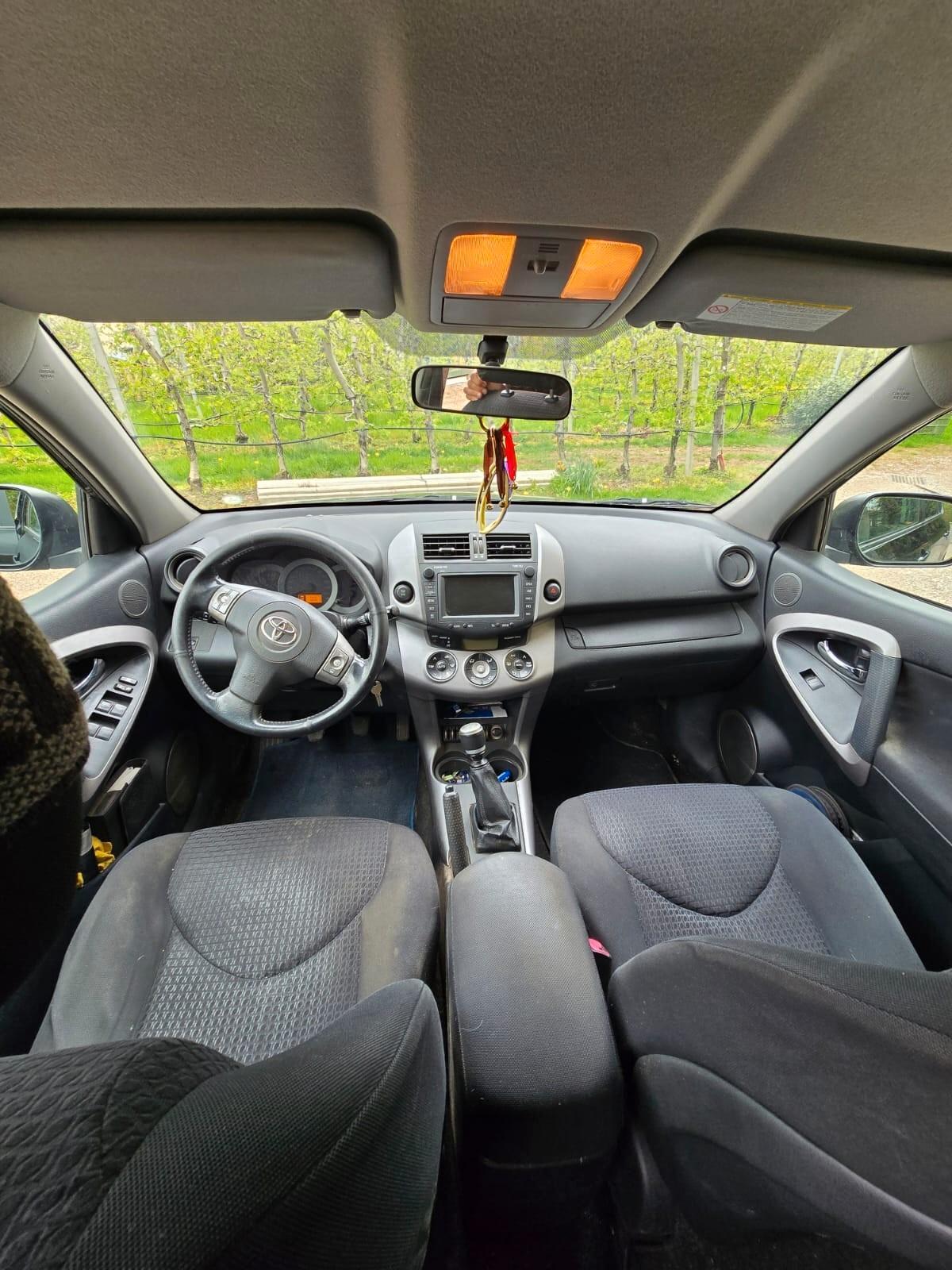 Toyota RAV 4 RAV4 Crossover 2.2 D-4D 136 CV Sol
