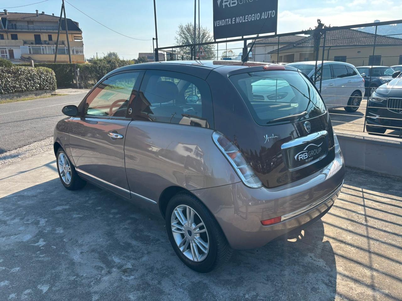 Lancia Ypsilon 1.4 Platino Ecochic GPL