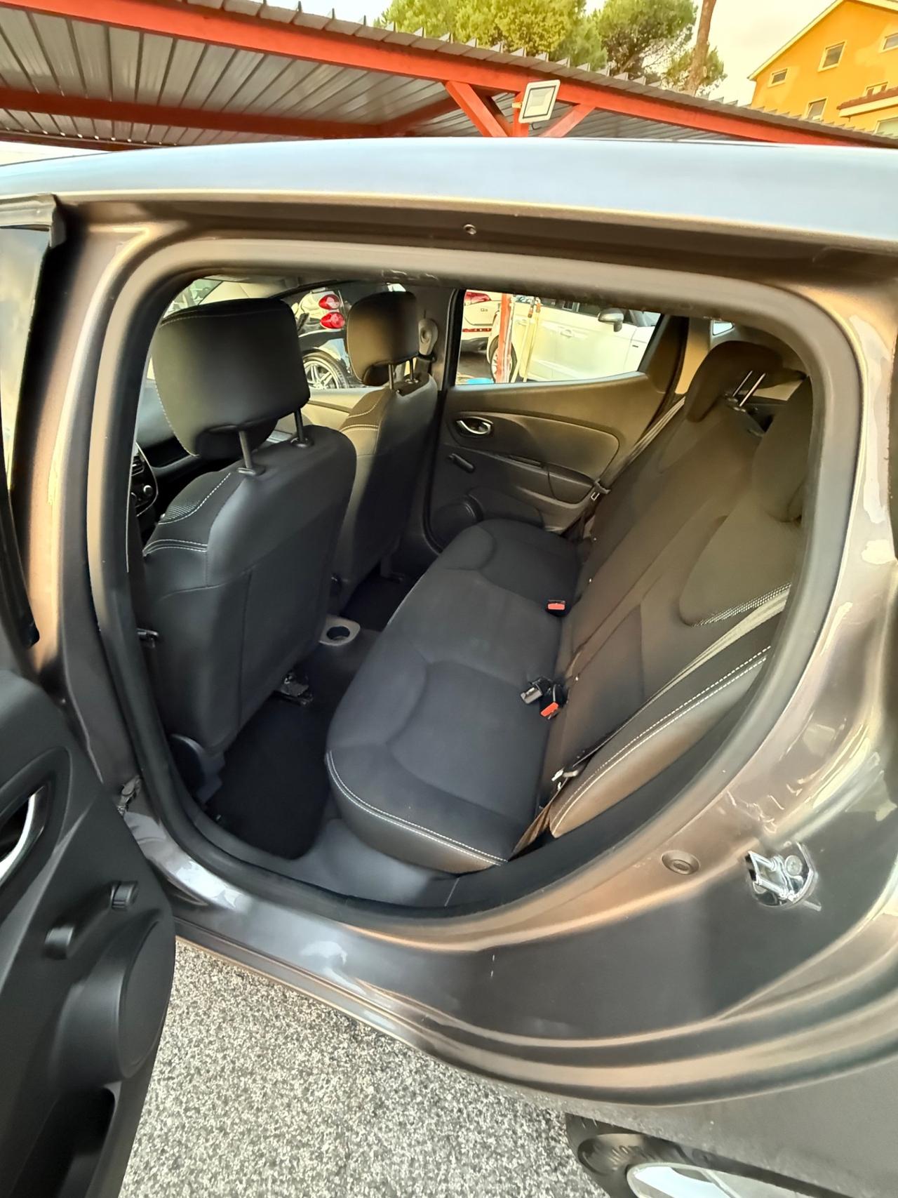 Clio 1.2 75CV -unipro-rate-neopatentati-garanzia