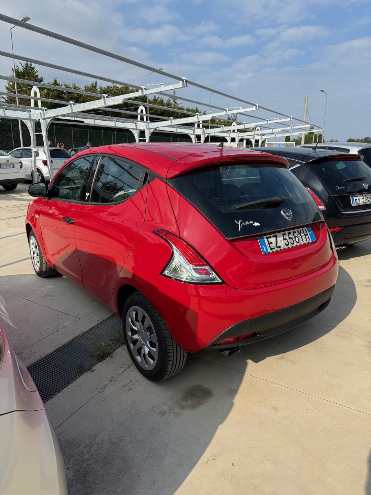 Lancia Ypsilon 1.2 69 CV 5 porte Gold