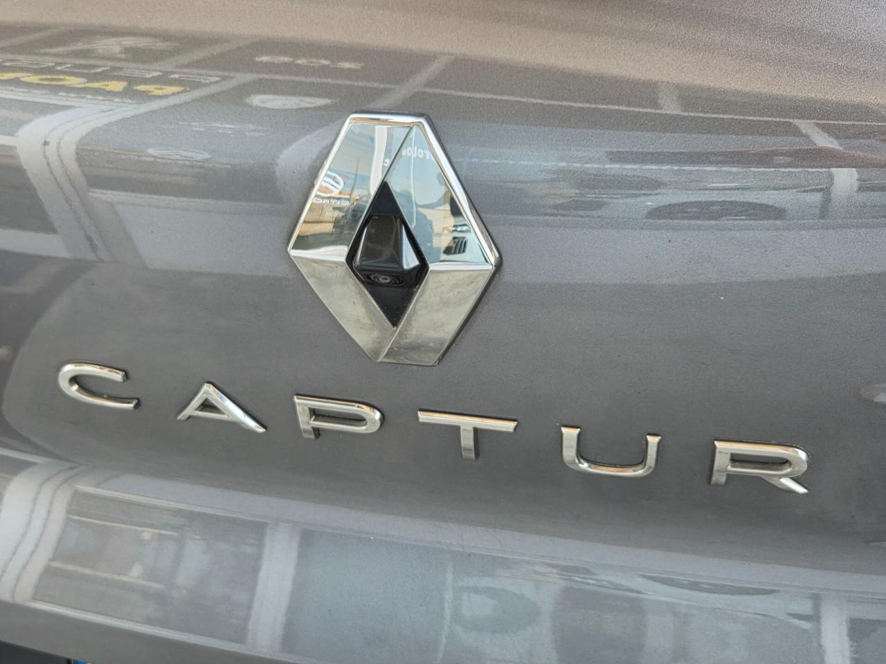 Renault Captur TCe 100 CV Intens