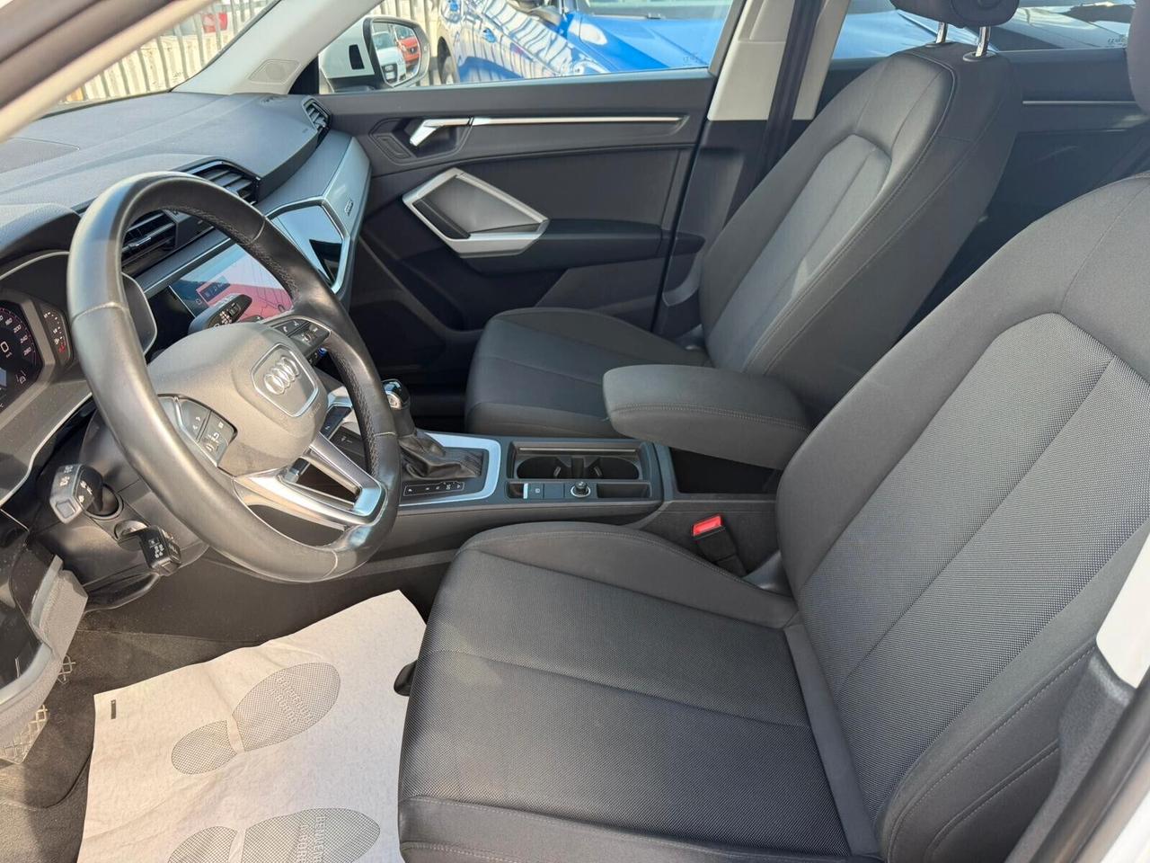 Audi Q3 35 2.0 TDI 150 CV S tronic Business Plus