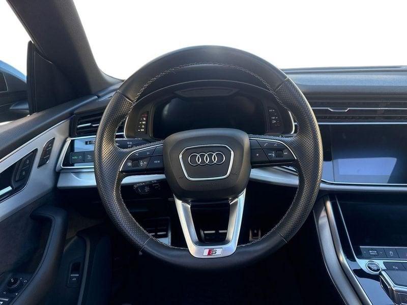 Audi Q8 55 3.0 tfsi mhev quattro tiptronic