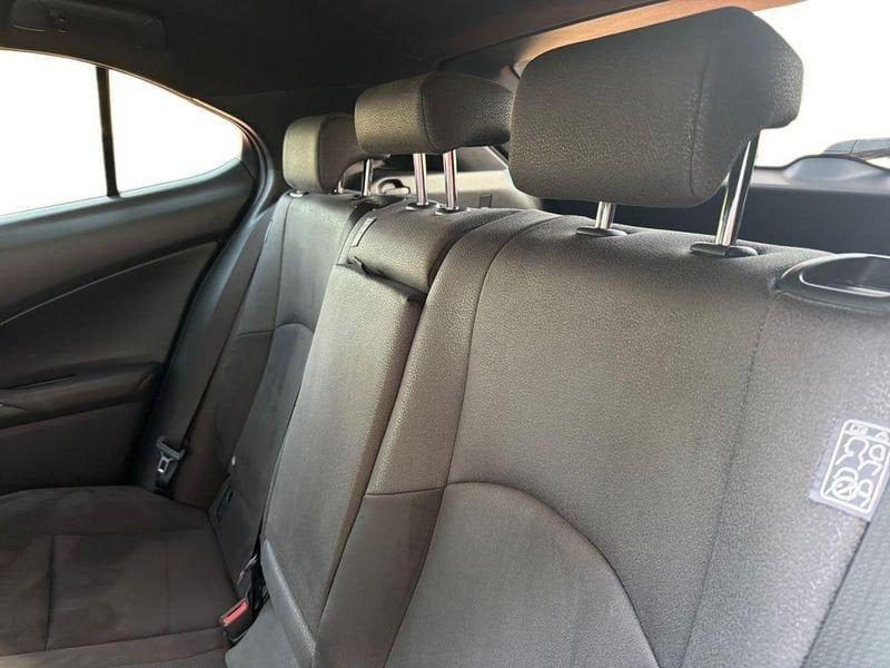 Lexus UX 250h Premium 2wd cvt