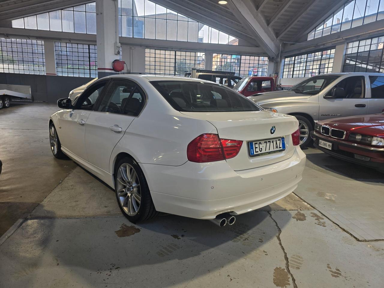 Bmw 330i Manuale