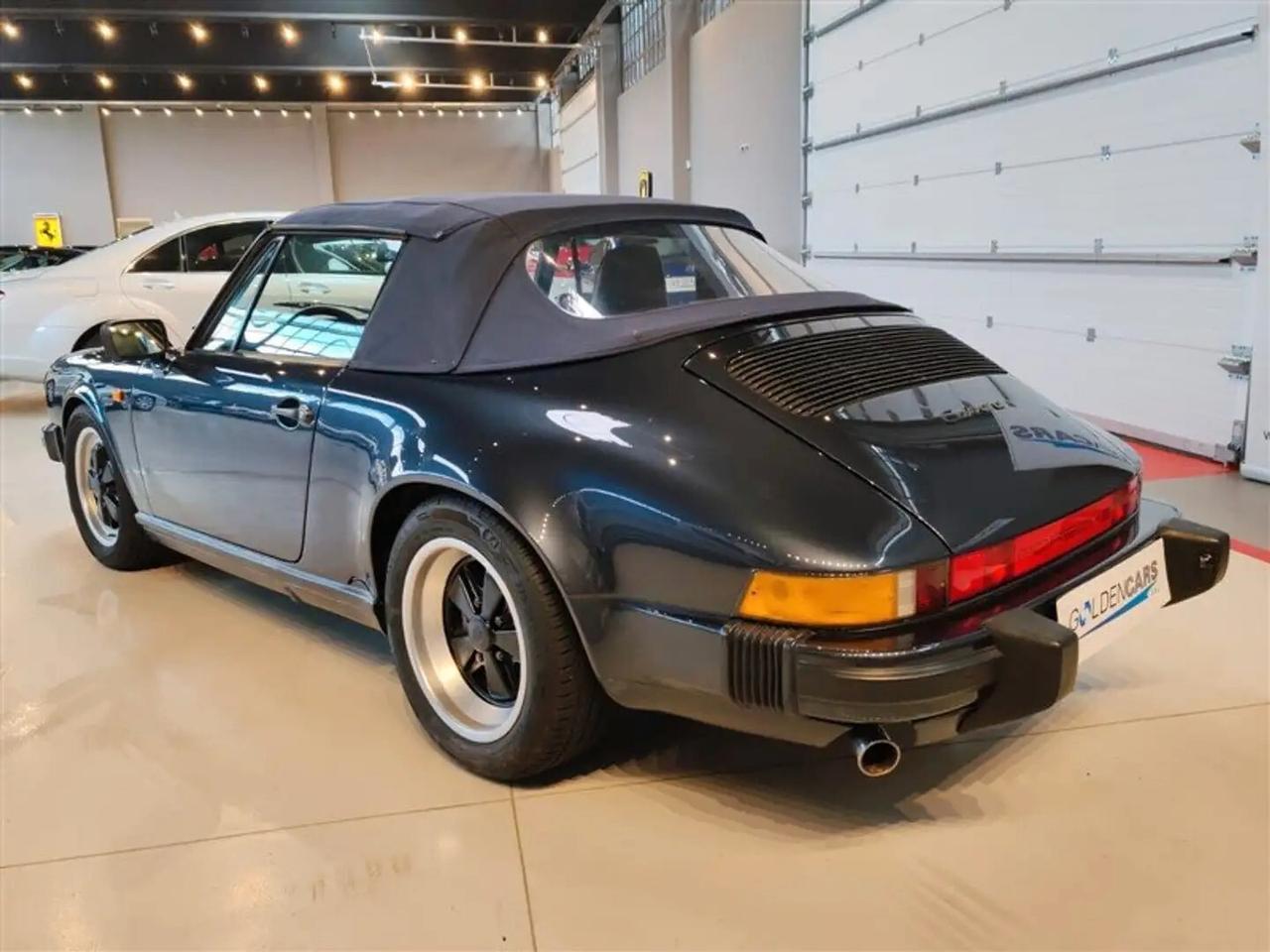 Porsche 911 Carrera 3.2 Cabriolet G50