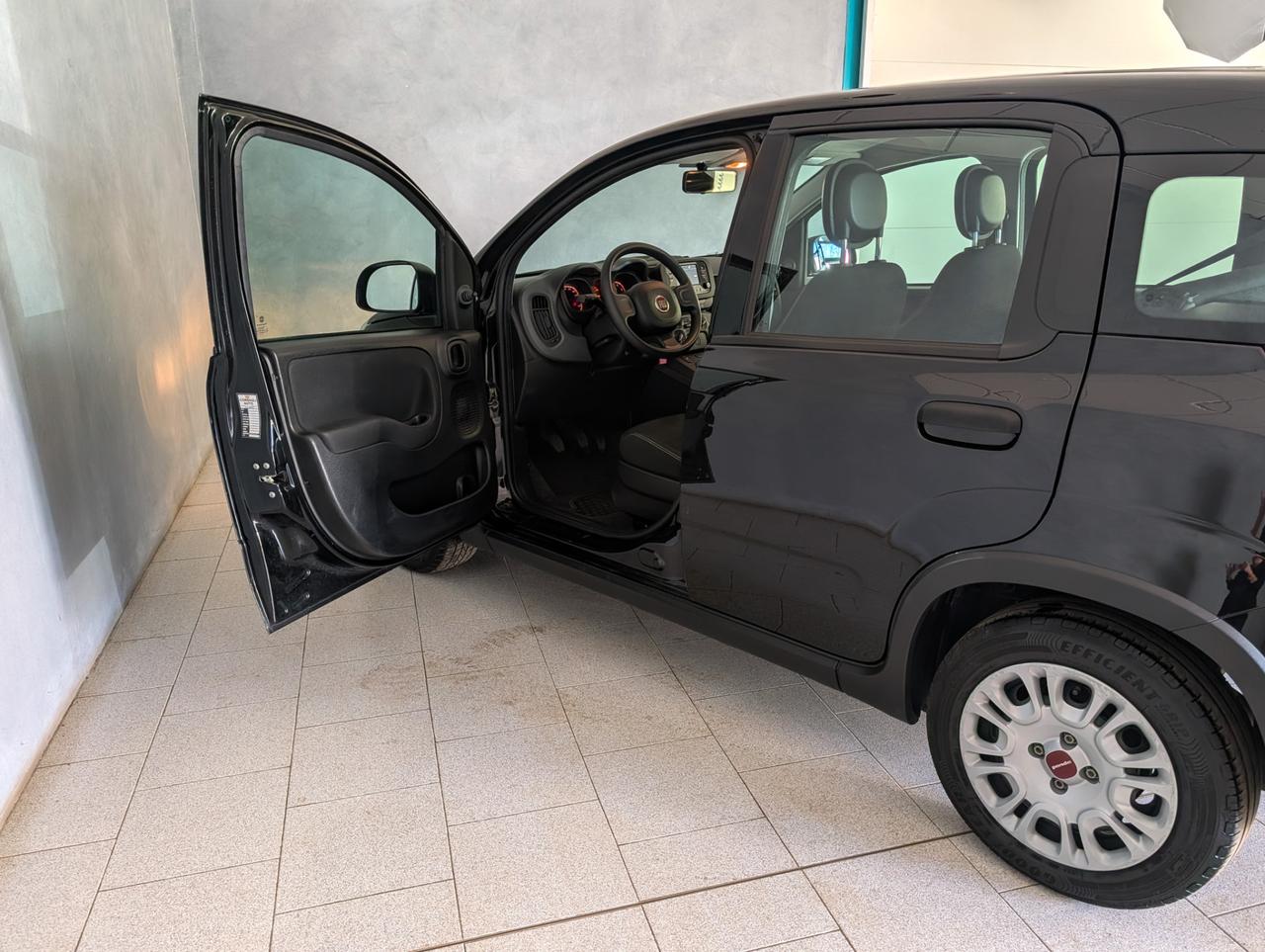 Fiat Panda 1.0 Hybrid 70cv