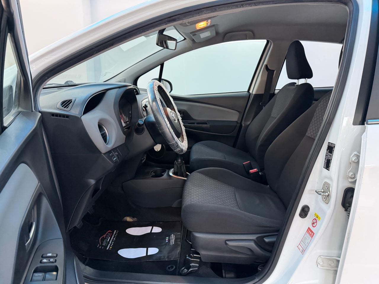Toyota Yaris 1.0 5 porte Active