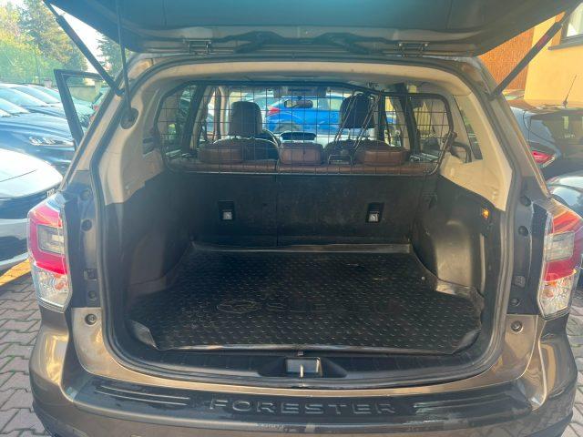 SUBARU Forester 2.0i Style