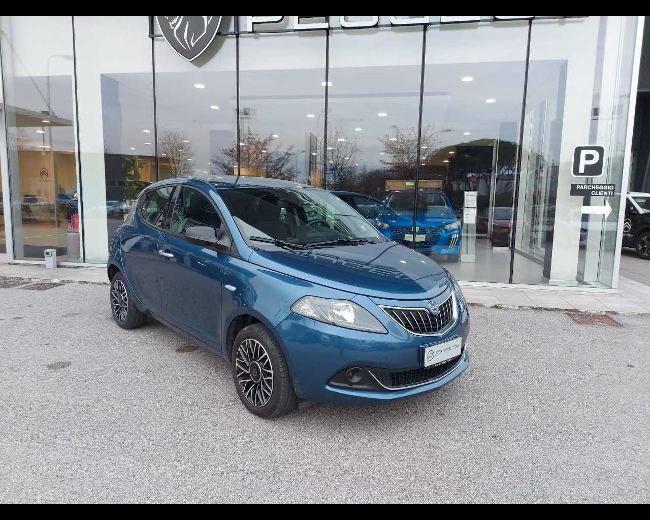 LANCIA Ypsilon 3ª serie - Ypsilon 1.0 FireFly 5 porte S&S Hybrid Gold