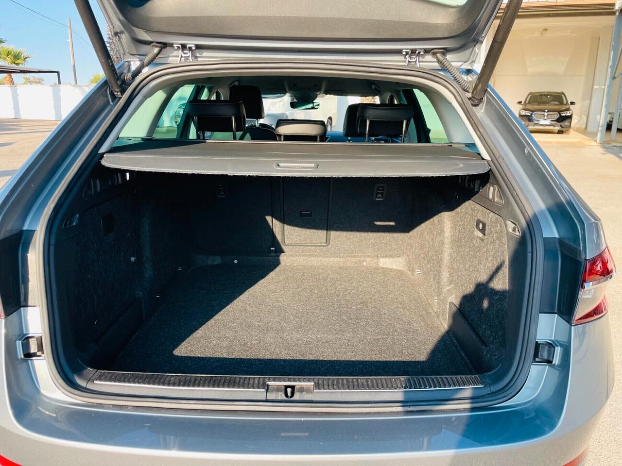 Skoda Superb 2.0 TDI 190 CV SCR DSG Wagon Laurin&Klement