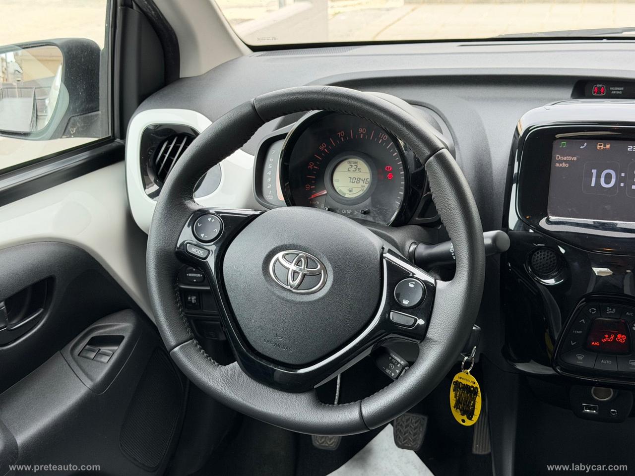 TOYOTA Aygo 1.0 VVT-i 69 CV 5p. x-cool