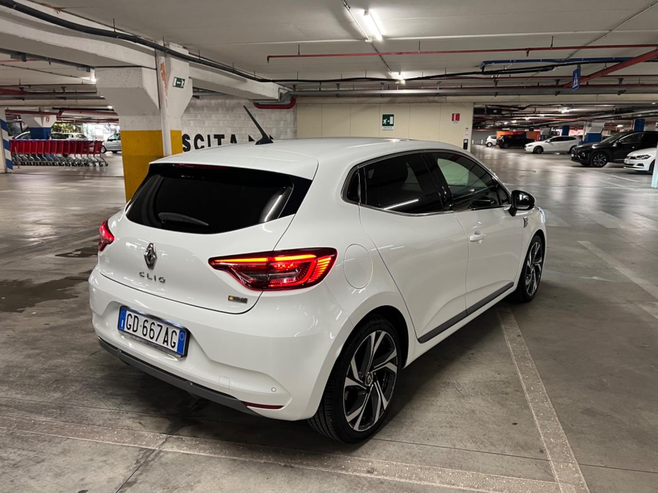 Renault Clio Hybrid E-Tech 140 CV 5 porte R.S. Line