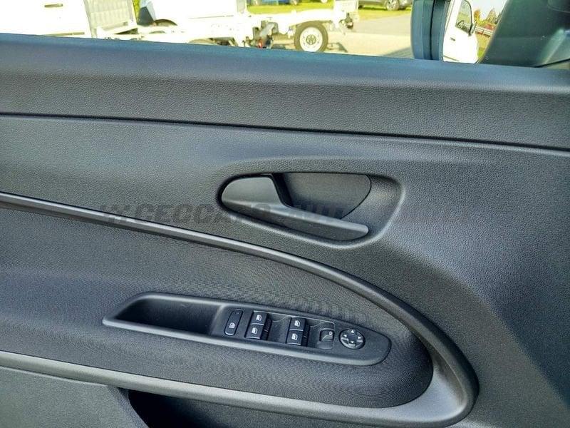 FIAT 600 600 1.2 hybrid 145cv auto