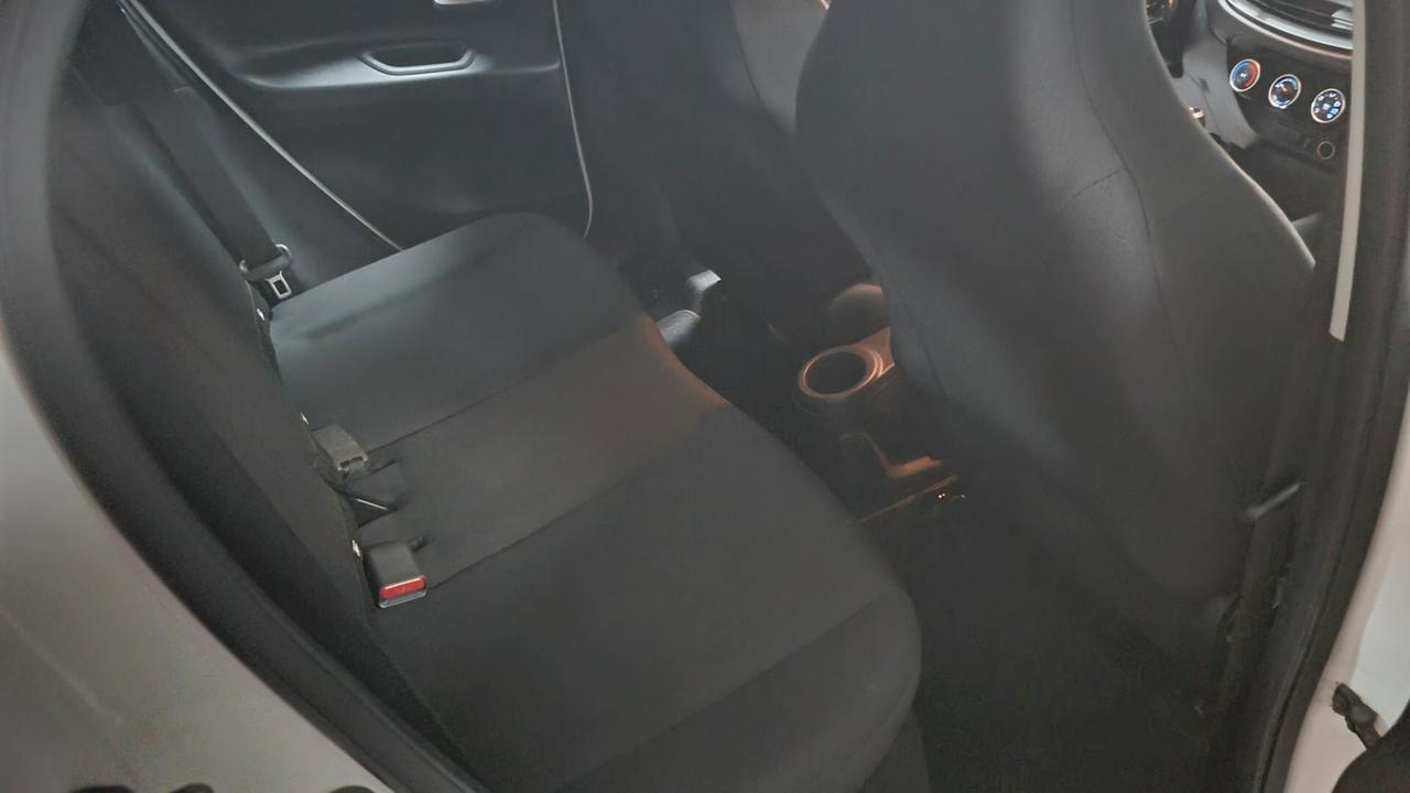 Toyota Aygo Connect 1.0 VVT-i 72 CV 5 porte x-play