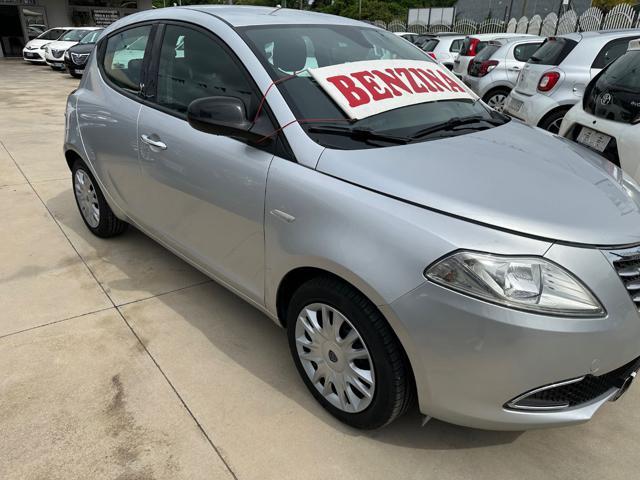 LANCIA Ypsilon 1.2 69 CV 5 porte Gold