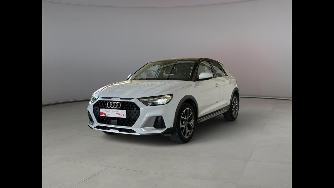 AUDI A1 II 2022 allstreet - A1 allstreet 30 1.0 tfsi Admired 110c