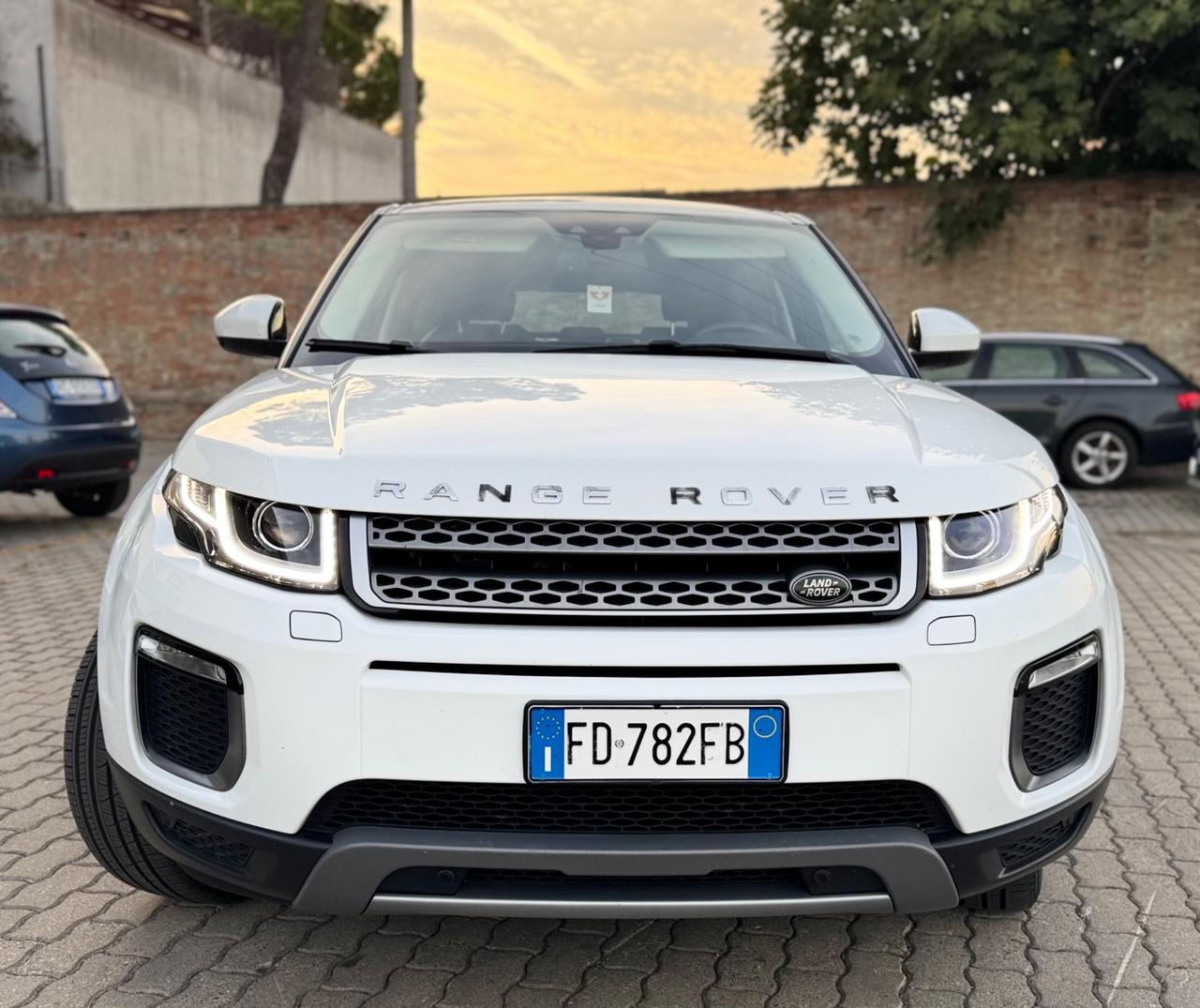 Land Rover Range Evoque 2.0 TD4 150 CV 5p. Pure