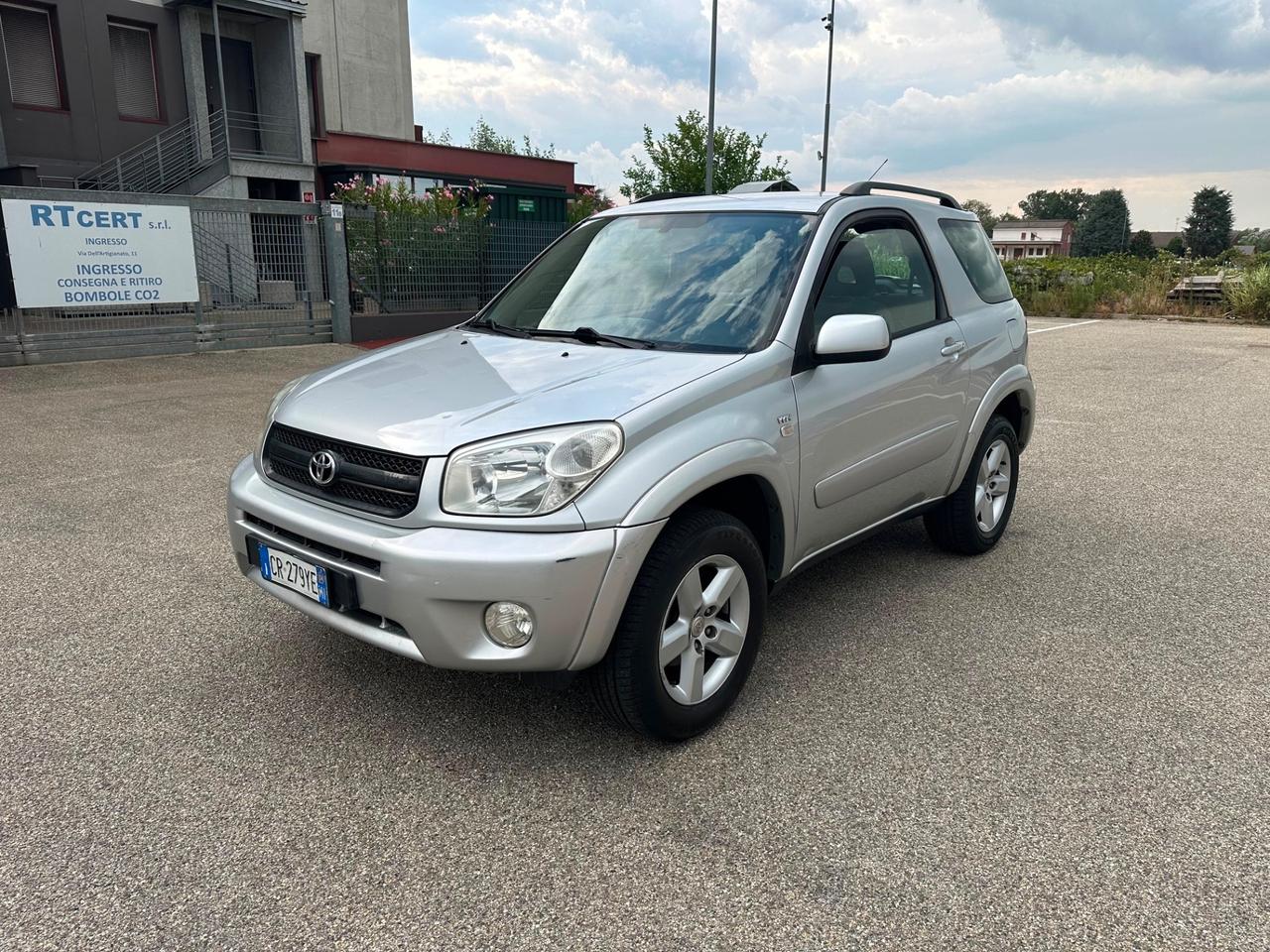 Toyota RAV 4 RAV4 2.0 16V cat 3 porte Sol