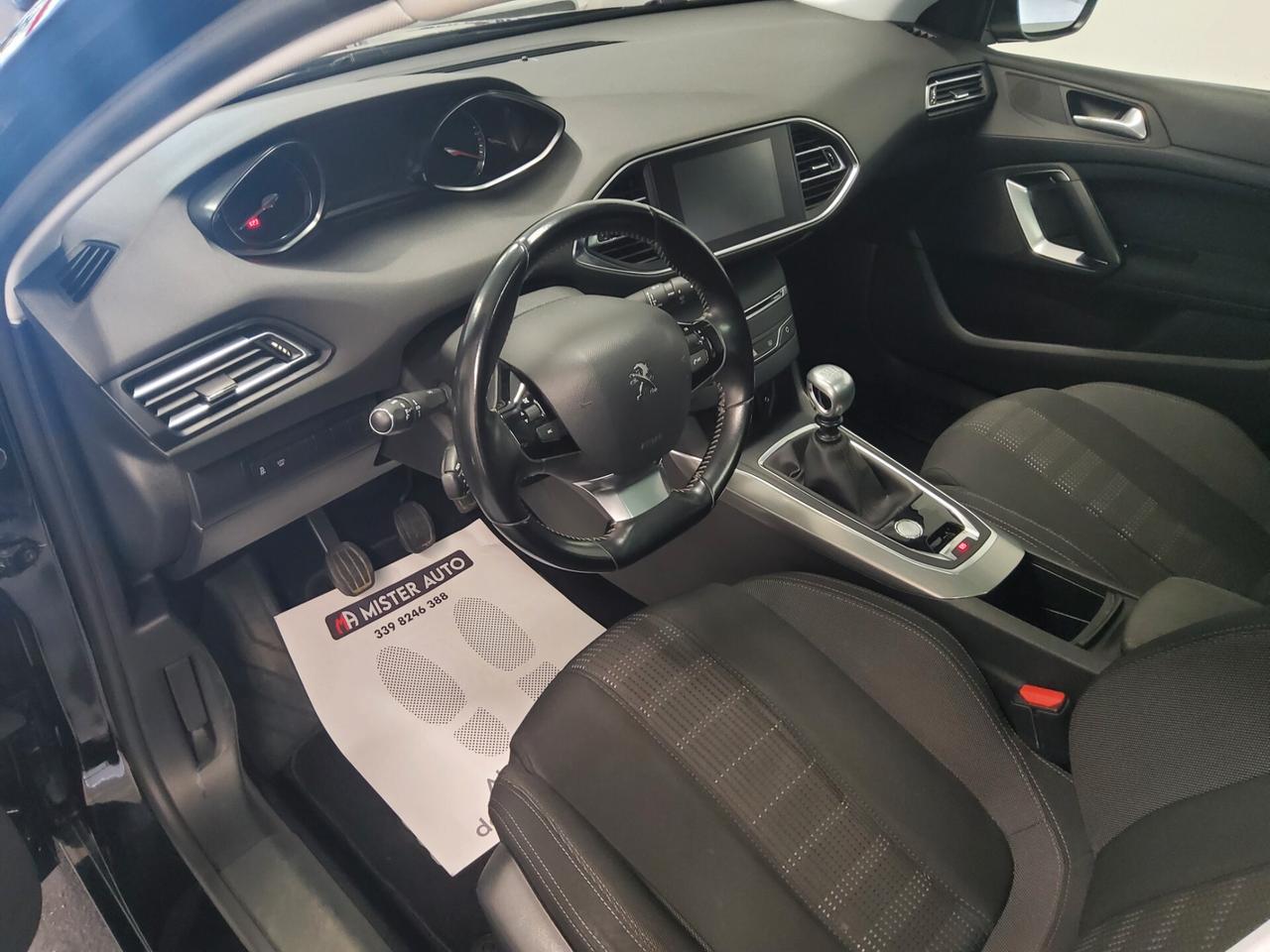Peugeot 308 BlueHDi 120 S&S Allure