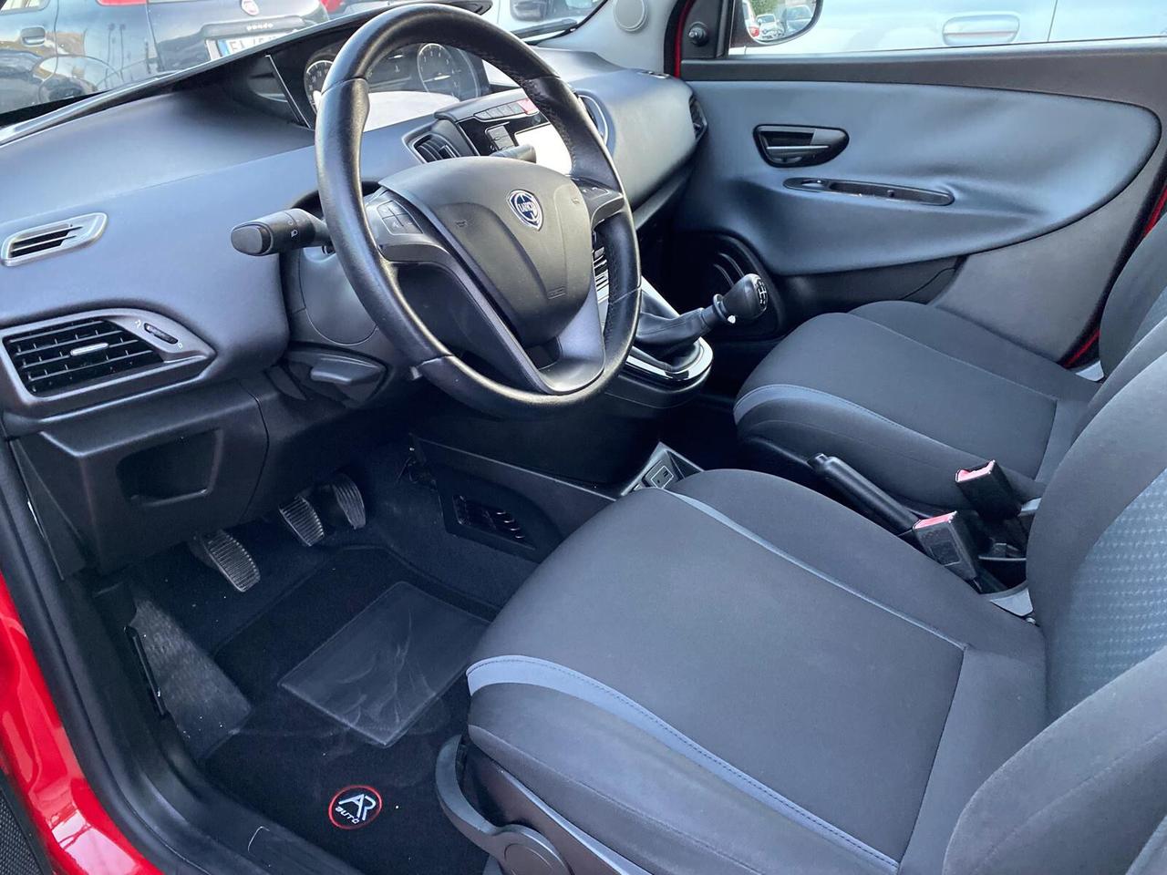 Lancia Ypsilon 1.2 69 CV GPL Ecochic Gold
