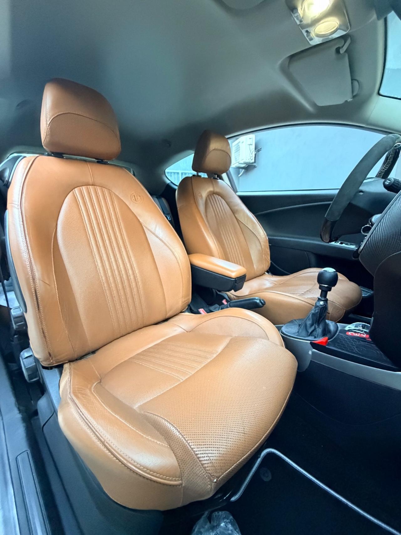Alfa Romeo MiTo 1.4 T 155 CV Distinctive Premium Pack