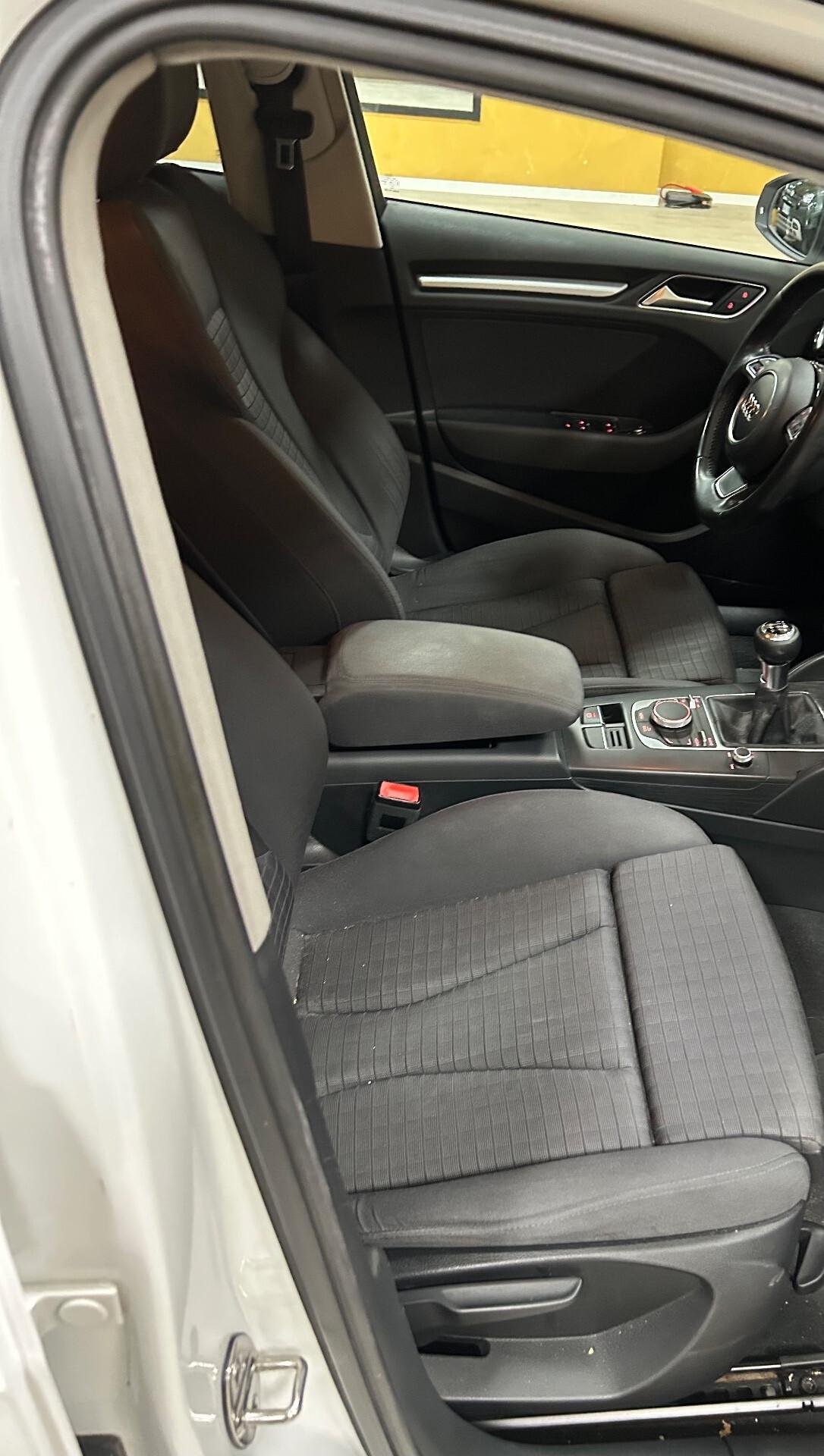 AUDI A3 1.6 Tdi 110 cv “NAVI/LED/VETRI OSC”-2016