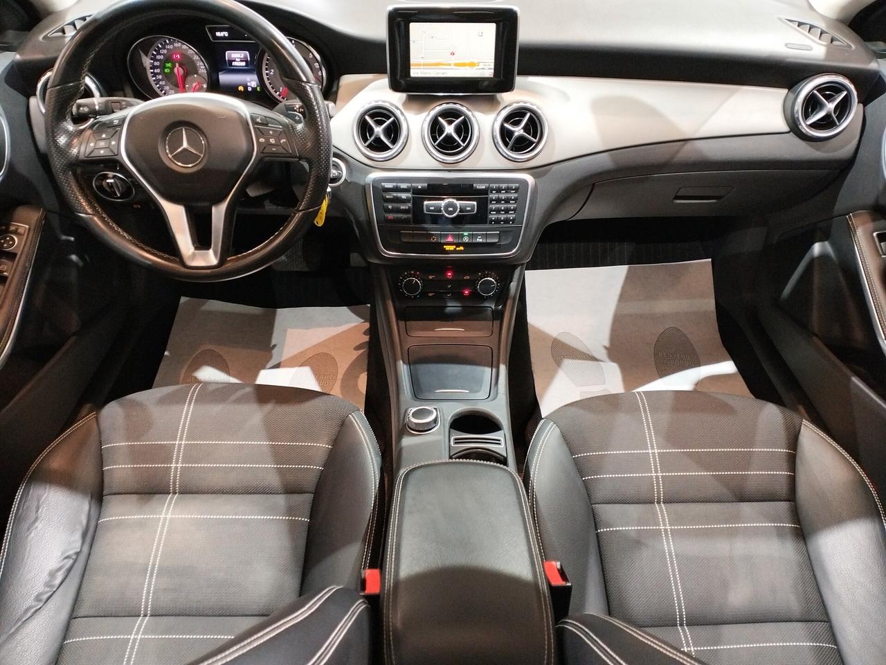 Mercedes-Benz GLA 220 d Sport 170cv auto *TETTO APRIBILE*