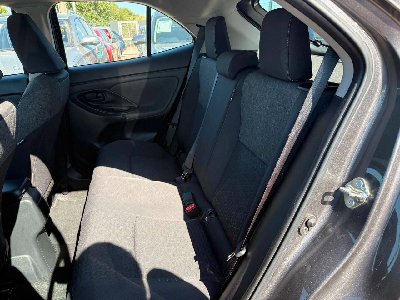 Toyota Yaris 1.5 Hybrid 5 porte Business