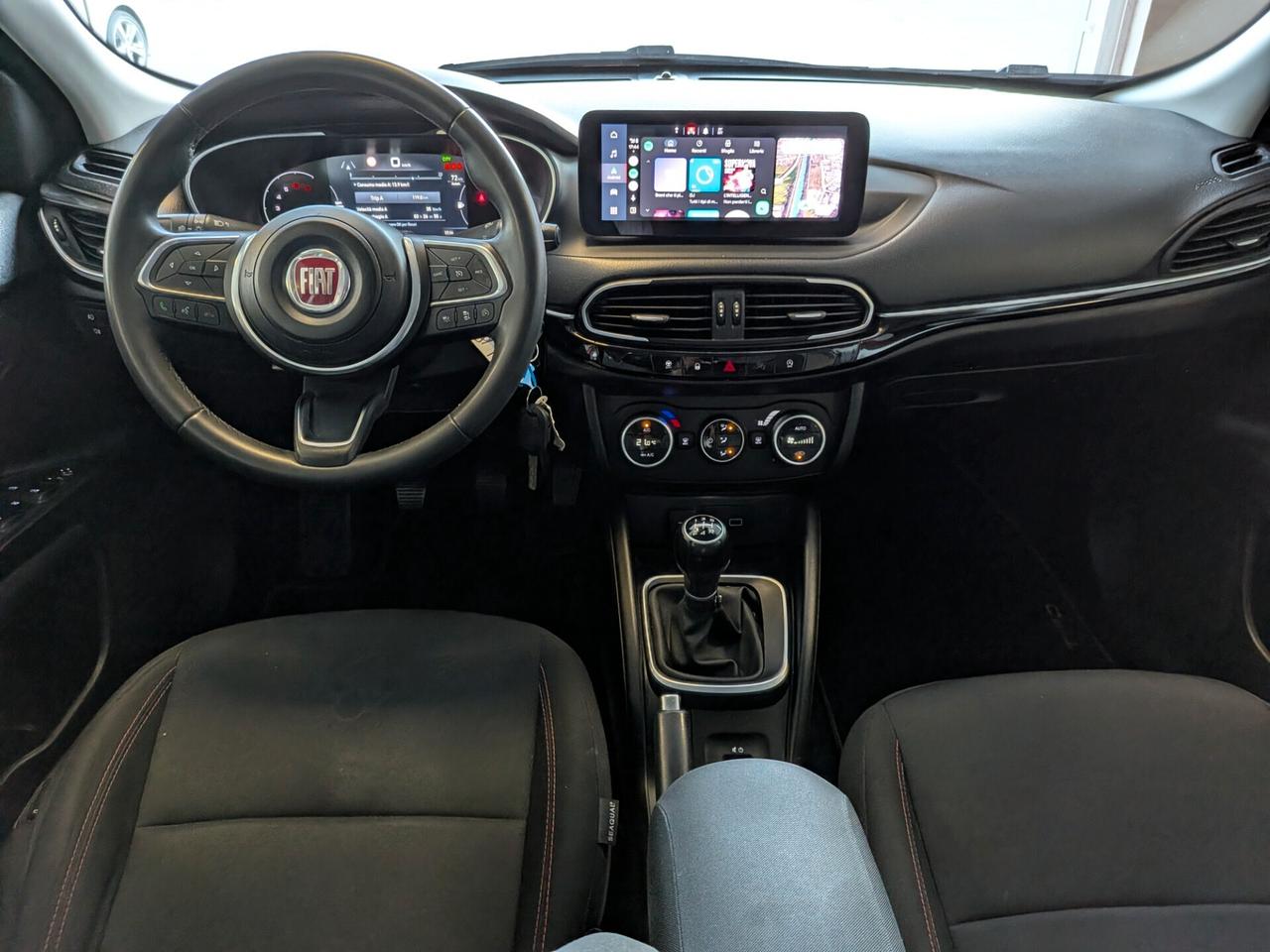 FIAT TIPO CROSS 1.0 5 PORTE Red