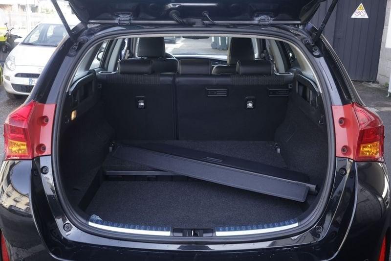 Toyota Auris Toyota Auris Hybrid Lounge Unicoproprietario