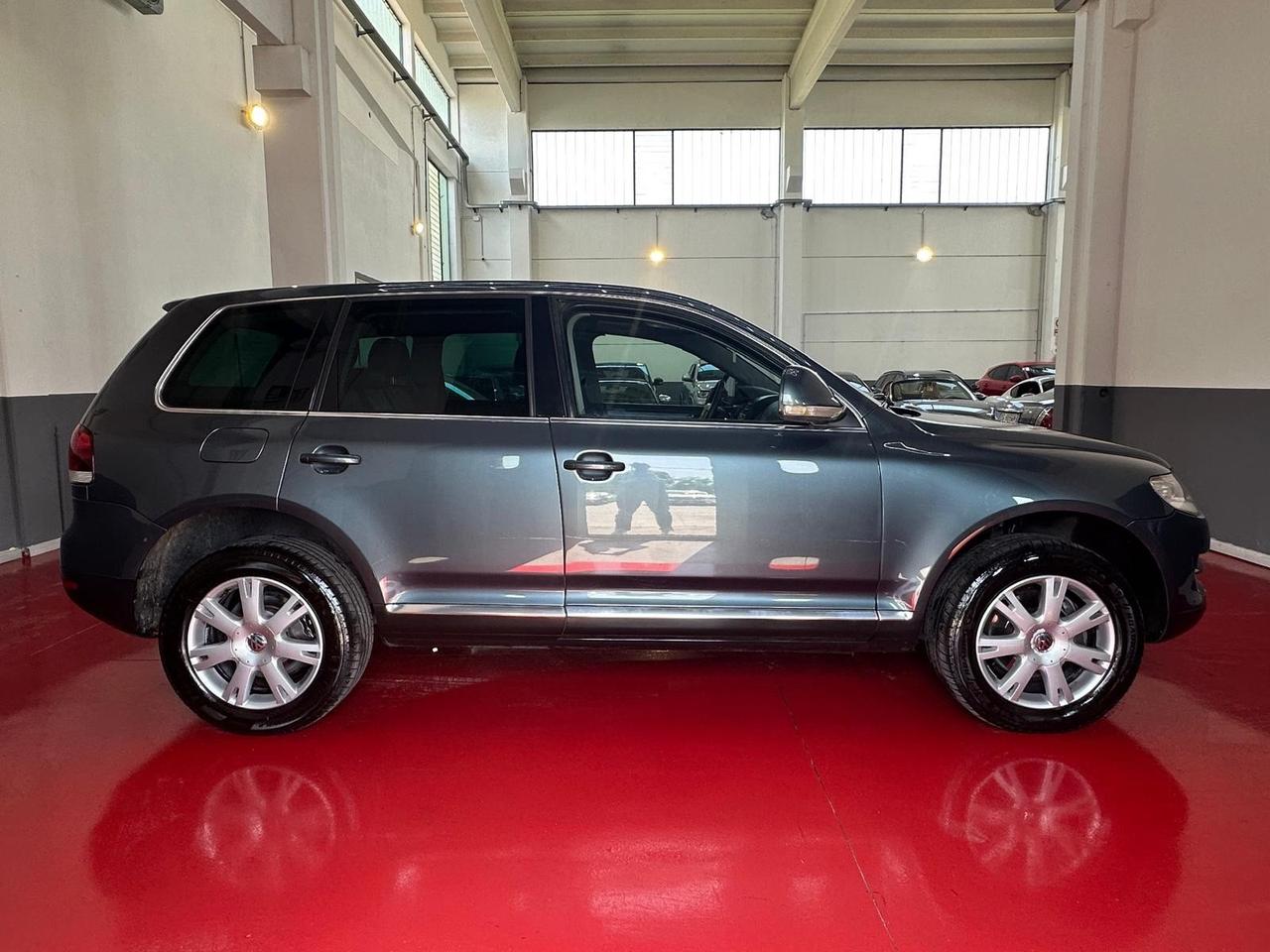 Volkswagen Touareg 3.0 V6 TDI DPF Exclusive