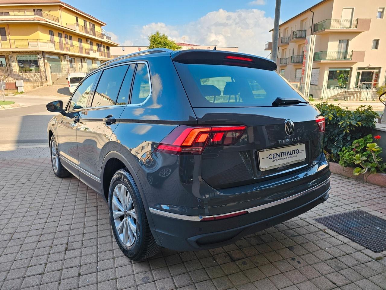 Volkswagen Tiguan 2.0 TDI 150 CV SCR DSG Life