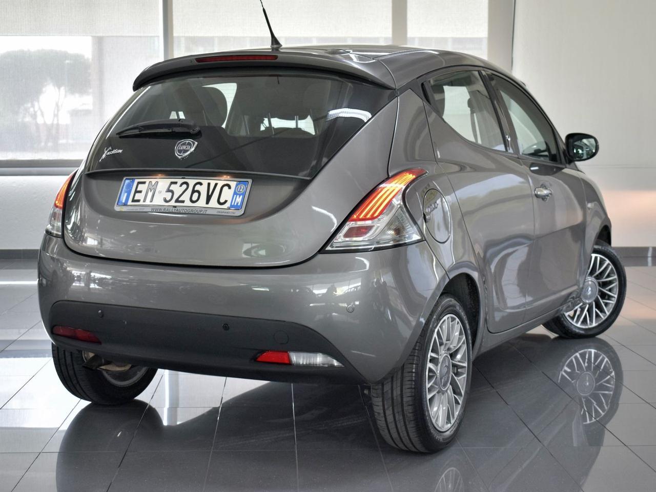 Lancia Ypsilon Platino 1.3 Mjet