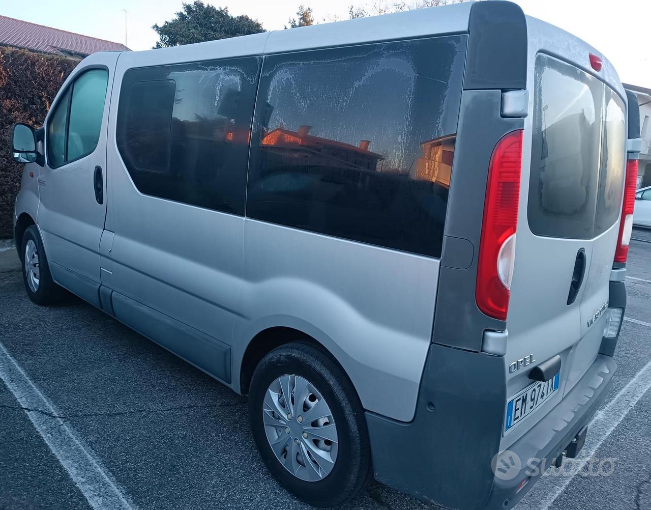 Opel Vivaro 9 posti