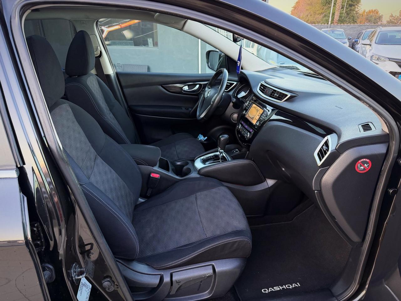 Nissan Qashqai 1.6 dCi 2WD N-Connecta Garanzia 12 Mesi