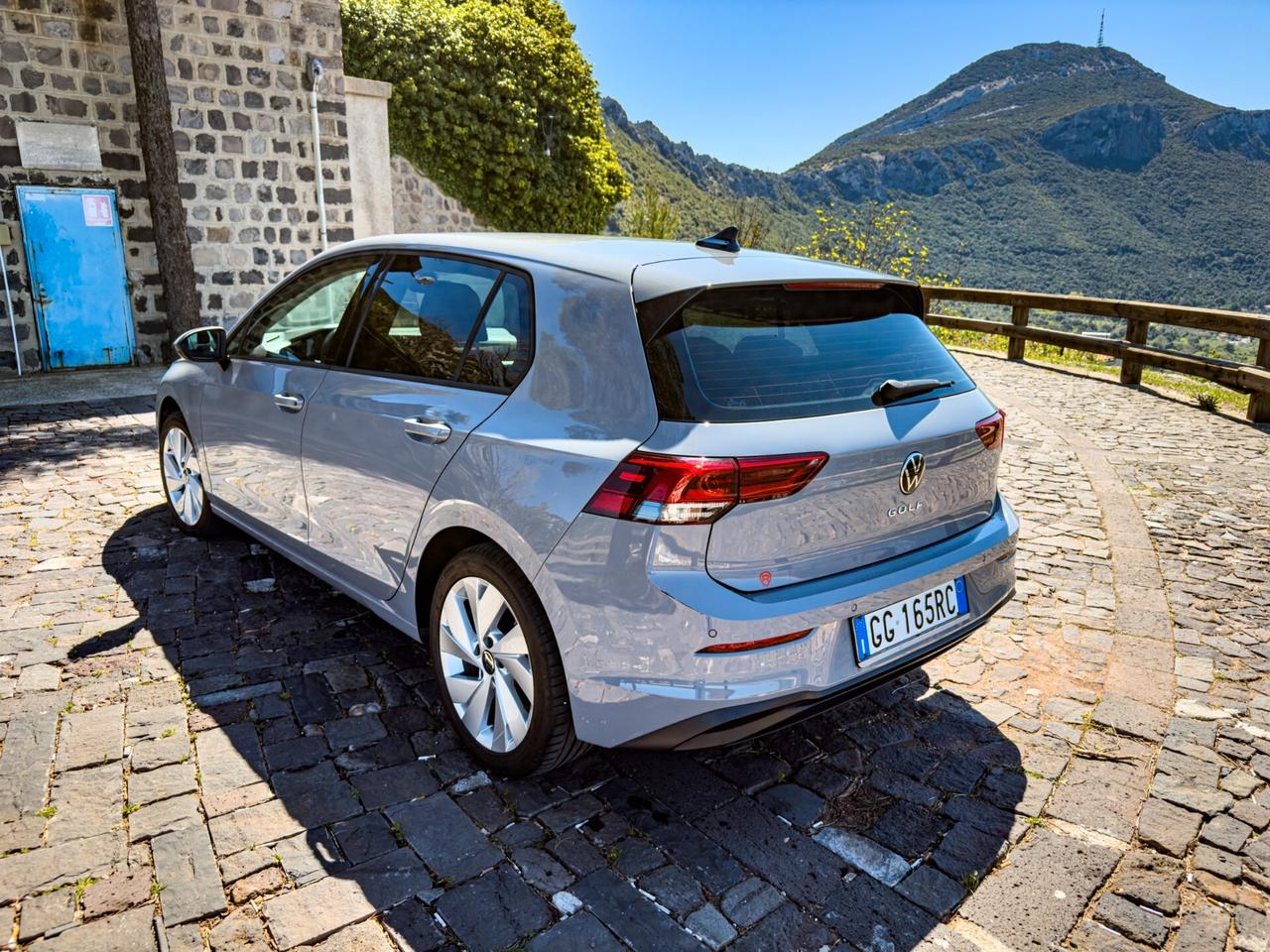 Volkswagen Golf 8 2.0 TDI EVO DSG SCR Life - 2021